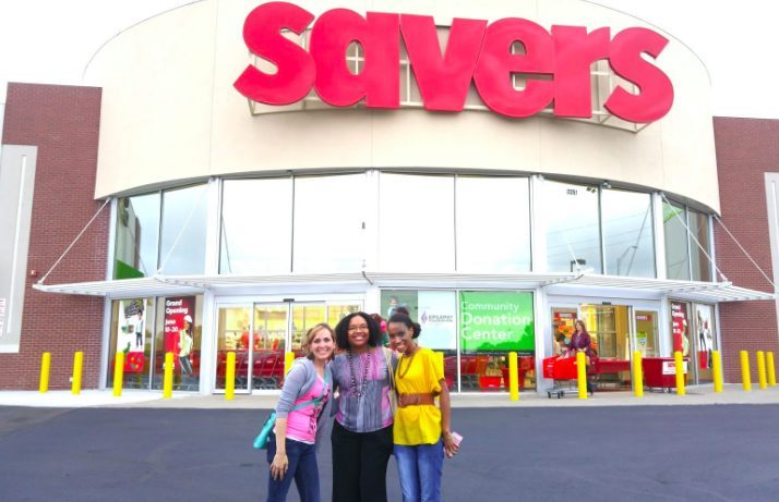 Savers store front side