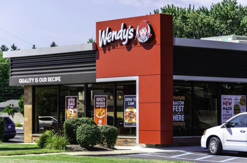 wendys restaurant front view