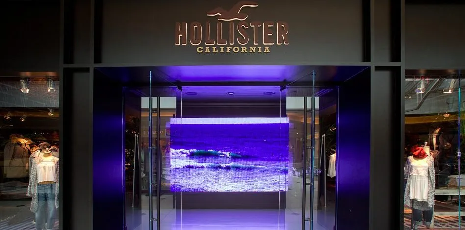 Hollister store front view